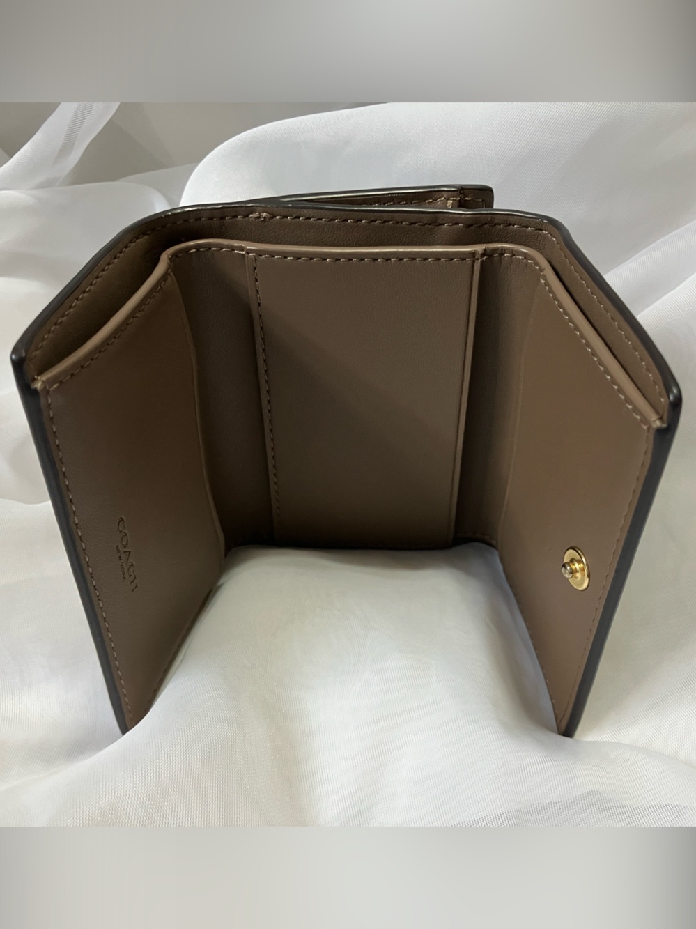Micro Wallet - Picture 4 of 13